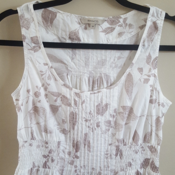 RW&Co. Sleeveless Floral Top, Small - Picture 4 of 8